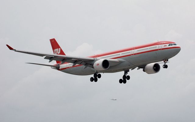 Airbus A330-300 — - short final to R9, check out the GV on short final to R-8L