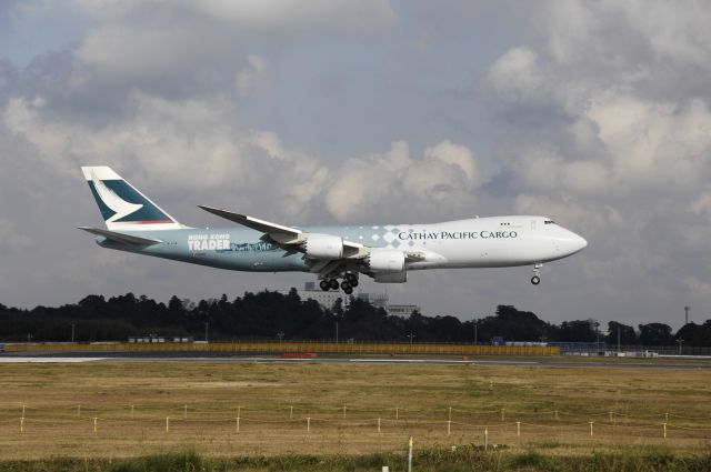 BOEING 747-8 (B-LJA) - Landing at NRT Airport Runway 16R on 2011/11/23 Hong Kong Trader Title