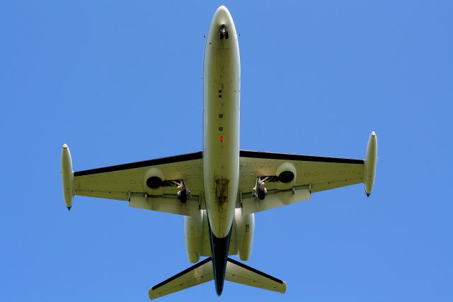 IAI 1124 Westwind (N301PC) - A Westwind II approaches runway 25.