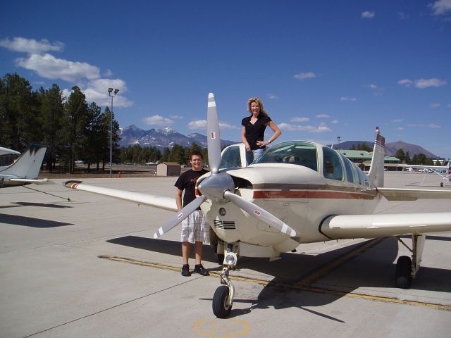 Beechcraft Bonanza (36) (N6732B)