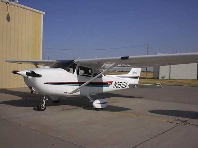 Cessna Skyhawk (N3510A)