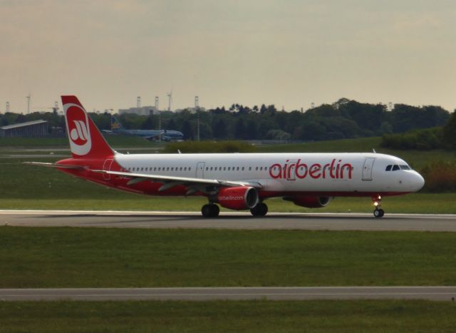 Airbus A321 (D-ALSC)