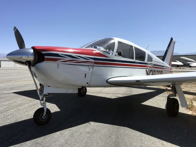 Piper Cherokee Arrow (N3073R)