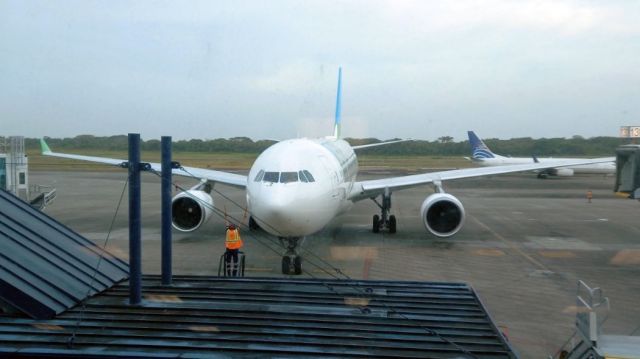 Airbus A330-200 (EC-MYA) - Arriving from LEMD.