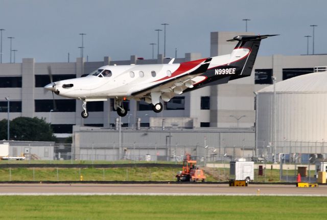 Pilatus PC-12 (N999EE)