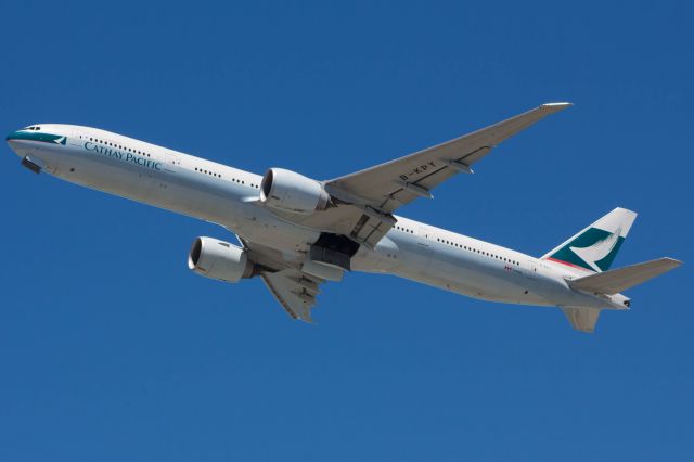 BOEING 777-300ER (B-KPY)
