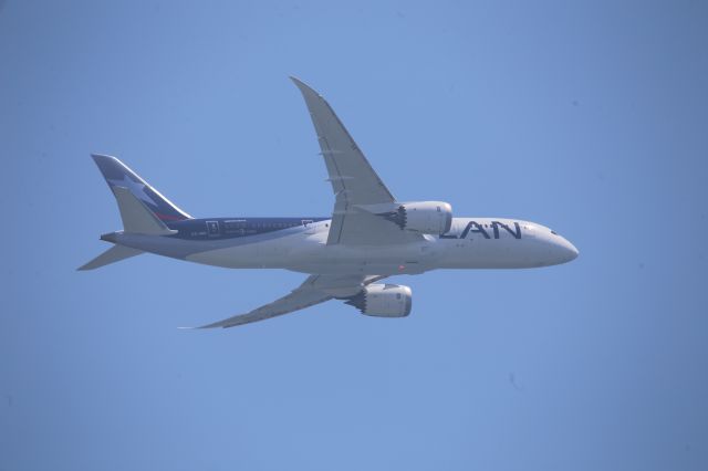 Boeing 787-9 Dreamliner (CC-BBI)