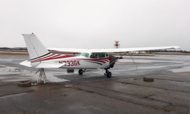 Cessna Skyhawk (N733GK) - Cessna 172N Skyhawk N733GK in Burlington, Vermont