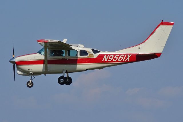 Cessna Centurion (N9561X)