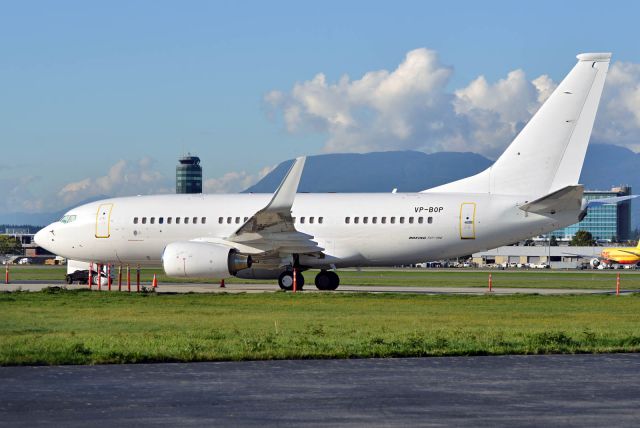 Boeing 737-700 (VP-BOP)