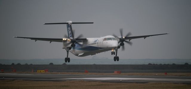 de Havilland Dash 8-400 (JA859A)