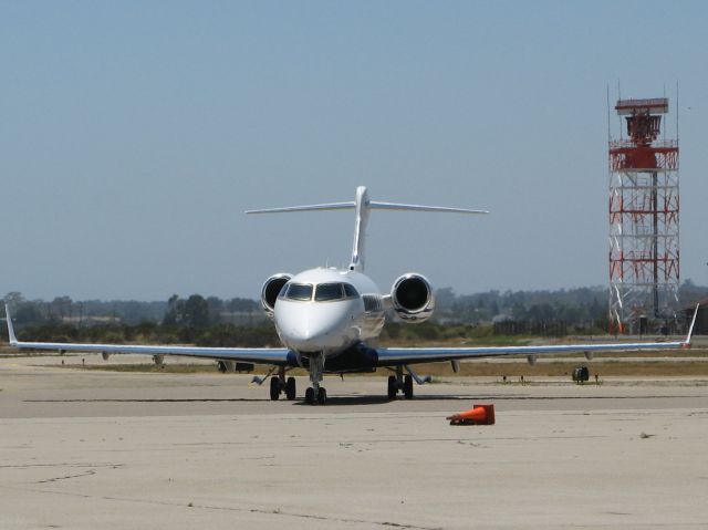 Bombardier Challenger 300 (N509FX)