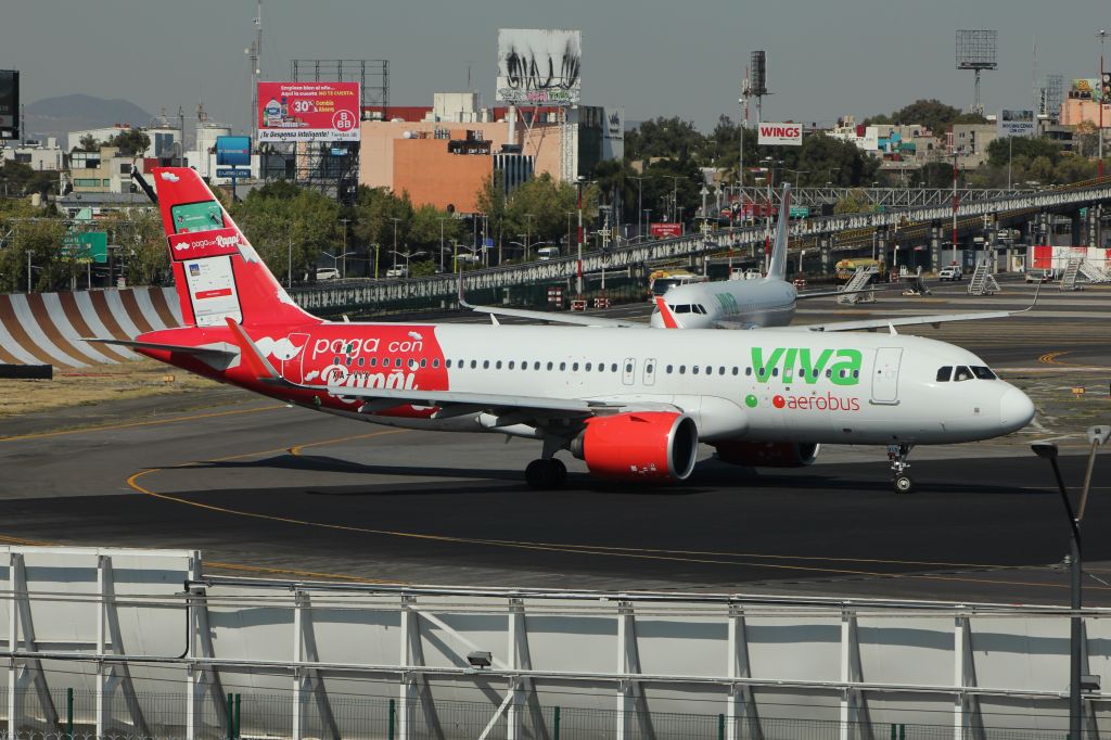 Airbus A320neo (XA-VIX) - Viva Aerobus / Airbus A320-271N / MSN 10062 / XA-VIX "Rappi Card" / MMMX 01/2023