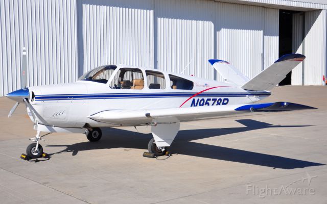 Beechcraft 35 Bonanza (NGF5225)