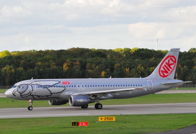 Airbus A320 (OE-LEE) - speeding up for a RW 23L takeoff