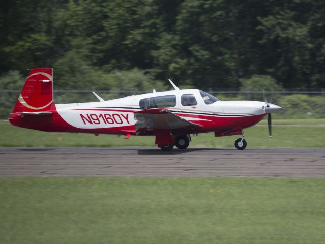 Mooney M-20 (N9160Y) - 1 JUN 2016.