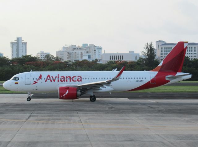 Airbus A320neo (N962AV)