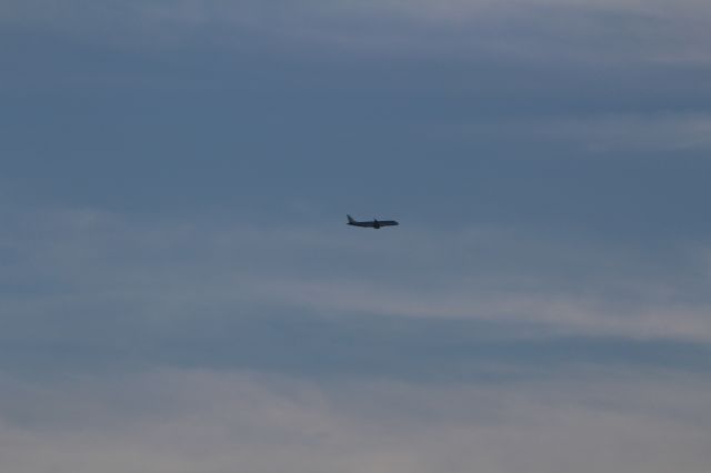 — — - Embraer ERJ190, KLM Cityhopper, flies above Nieuwkoop (Holland) and going to land on Aalsmeerbaan at Schiphol Amsterdam Airport (Holland).