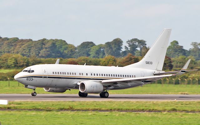 Boeing 737-700 (16-5833) - convoy4341 usn c-40a 165833 dep shannon 2/9/18.