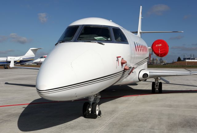 IAI Gulfstream G200 (EC-KBC)