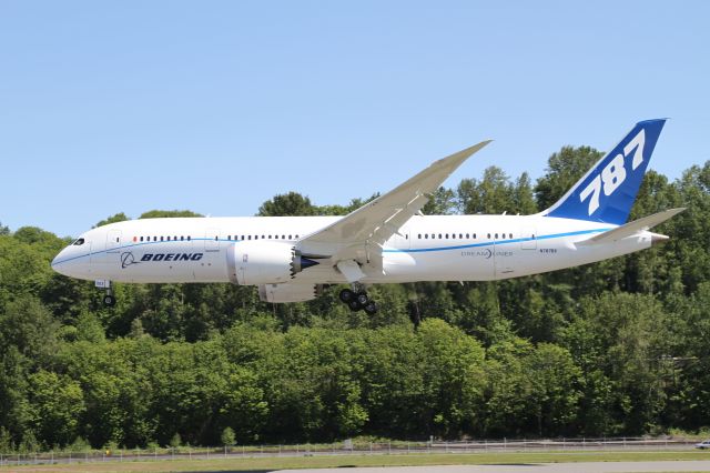 Boeing 787-8 (N787BX)