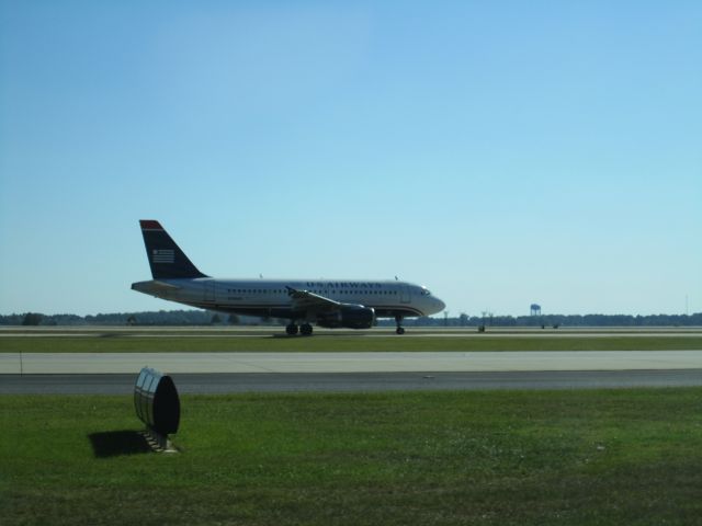 Airbus A319 (N749US)