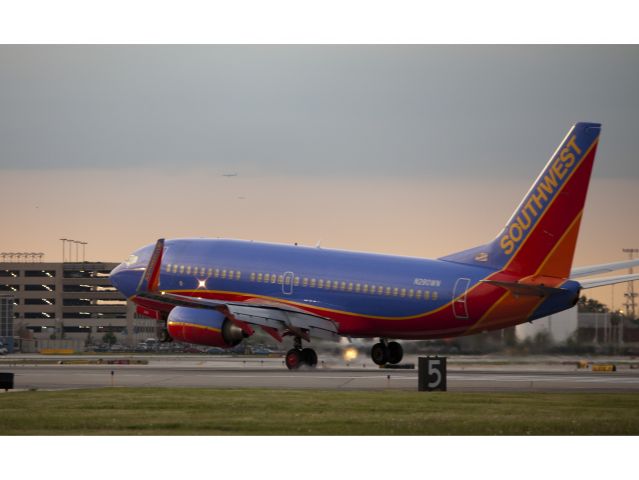 Boeing 737-700 (N280WN)