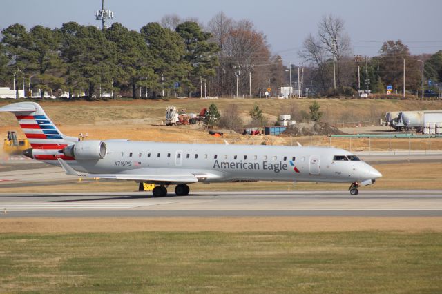 Canadair Regional Jet CRJ-700 (N716PS)