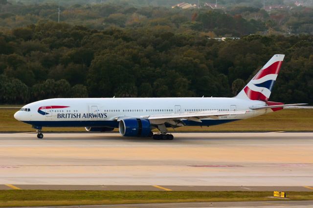 Boeing 777-200 (G-VIIW) - 12/29/2014. Arriving from LGW. 