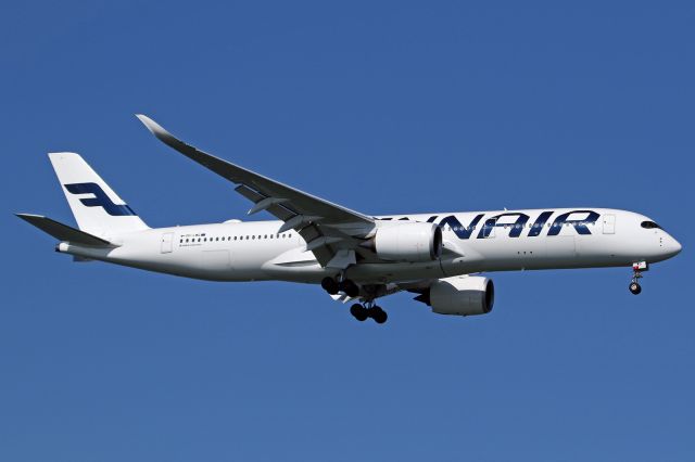 Airbus A350-900 (OH-LWG)