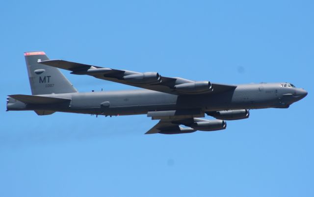 Boeing B-52 Stratofortress (60-0007)