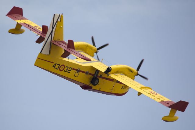 Canadair CL-415 SuperScooper (HER1402) - After the fire occurred on the island of La Palma (Canary Islands) several aircraft and helicopters have had several days to be extinguishing the fire. Unfortunately they burned 4,500 hectares of forest