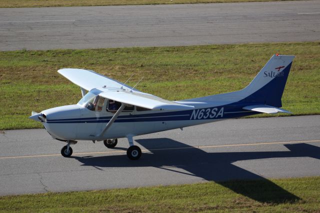 Cessna Skyhawk (N63SA)