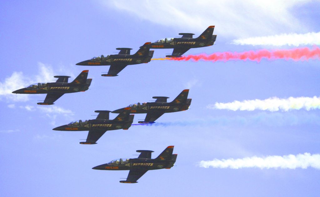 Aero L-39 Albatros — - Patriots Demo Flight Team at California International Air Show, 09-22-2012.