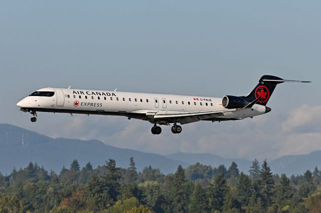 Canadair Regional Jet CRJ-900 (C-FNJZ)