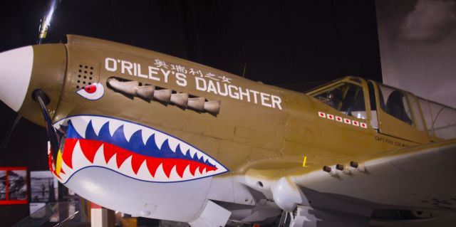 — — - Curtiss Warhawk