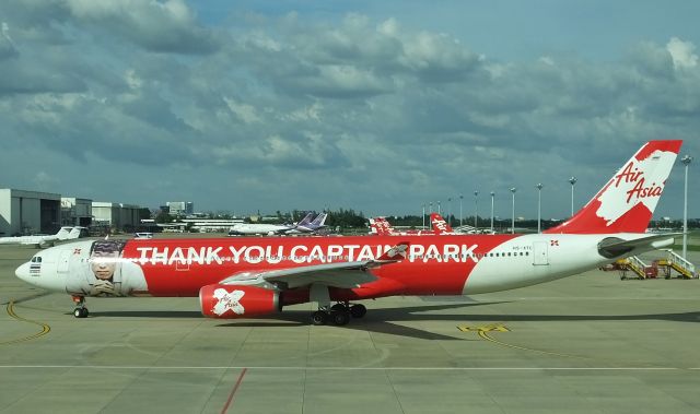 Airbus A330-300 (HS-XTC) - Taxing at DMK (2016/11/01)