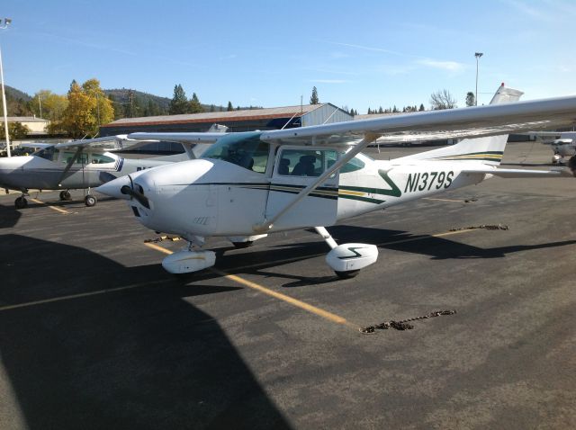 Cessna Skylane (N1379S) - Lunch time