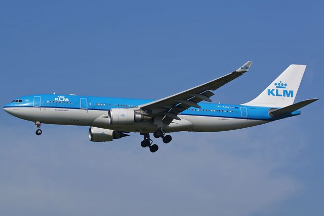 Airbus A330-200 (PH-AOA)