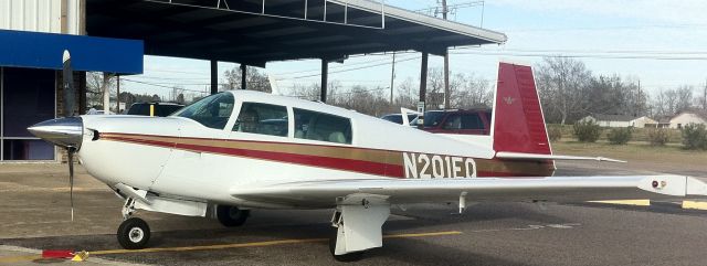 Mooney M-20 (N201EQ) - Arrival at KAXH, January, 2011.