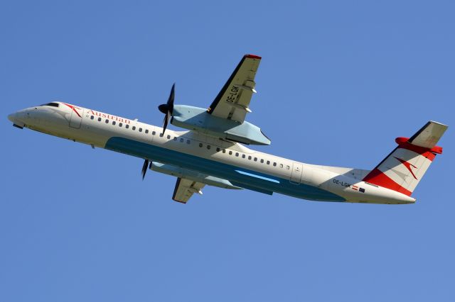 de Havilland Dash 8-400 (OE-LGK)