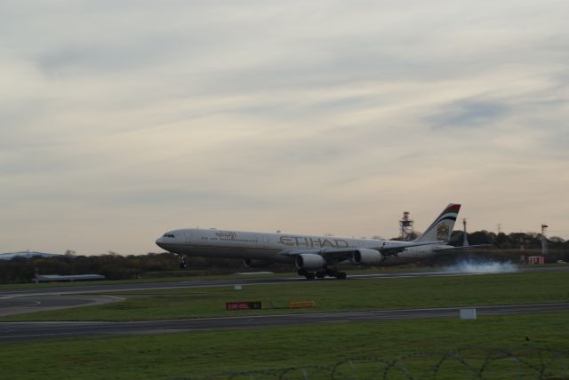 Airbus A340-600 (A6-EHF) - Etihad A340-642 cn837