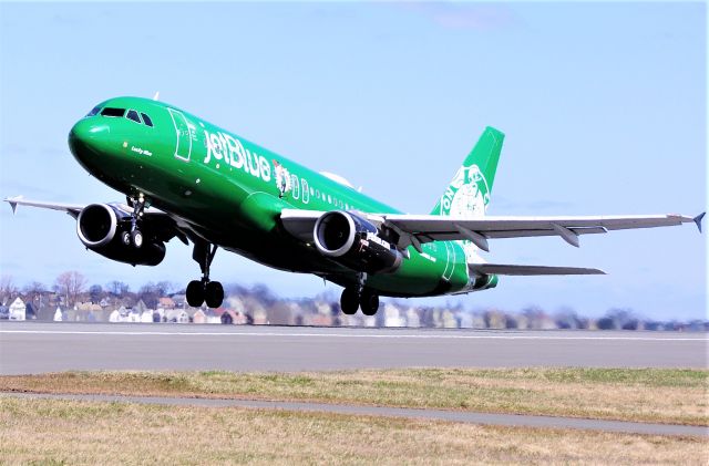 Airbus A320 (N595JB) - Green Machine !