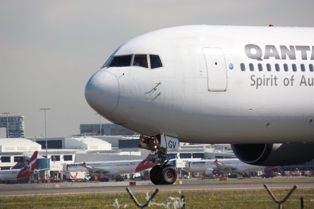 BOEING 767-300 (VH-OGV)