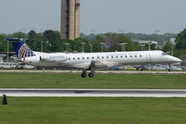 Embraer ERJ-145 (N15912)