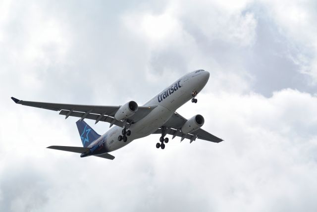 Airbus A330-200 (C-GUFR)