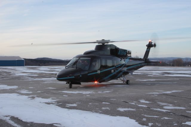 Sikorsky S-76 (N18HF) - N18HF SIKORSKY S-76B HELIFLITE SHARES LLC NEWARK, NEW JERSEY KDDH William H. Morse State Airport Bennington, Vermont Photo taken by Christopher Wright