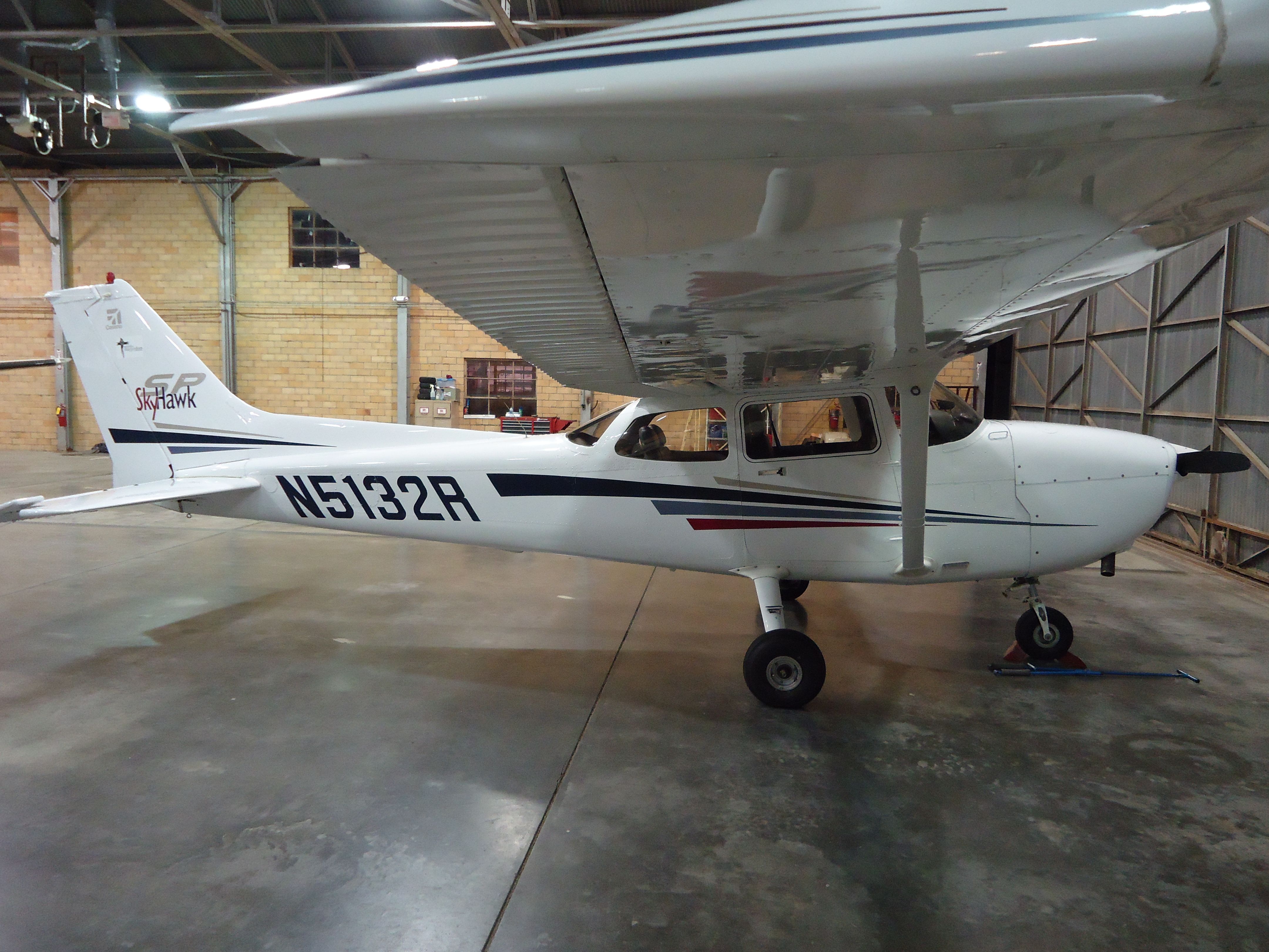 Cessna Skyhawk (N5132R)