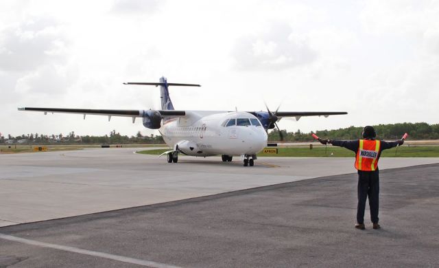 Aerospatiale ATR-42-300 (V2-LIF)