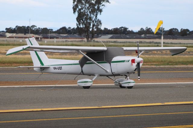 Cessna Commuter (VH-UQT)